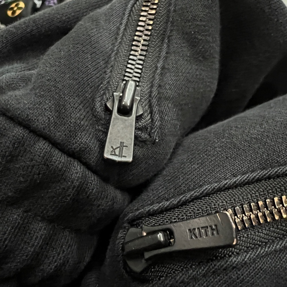 KITH BMW Sweatpants - Picture 8 of 14